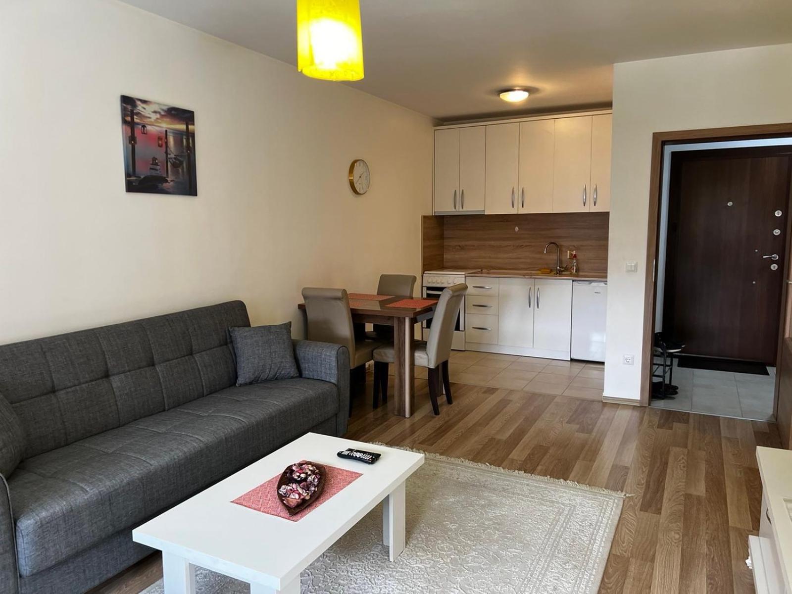 Blini Complex Apartment Prishtine Bagian luar foto