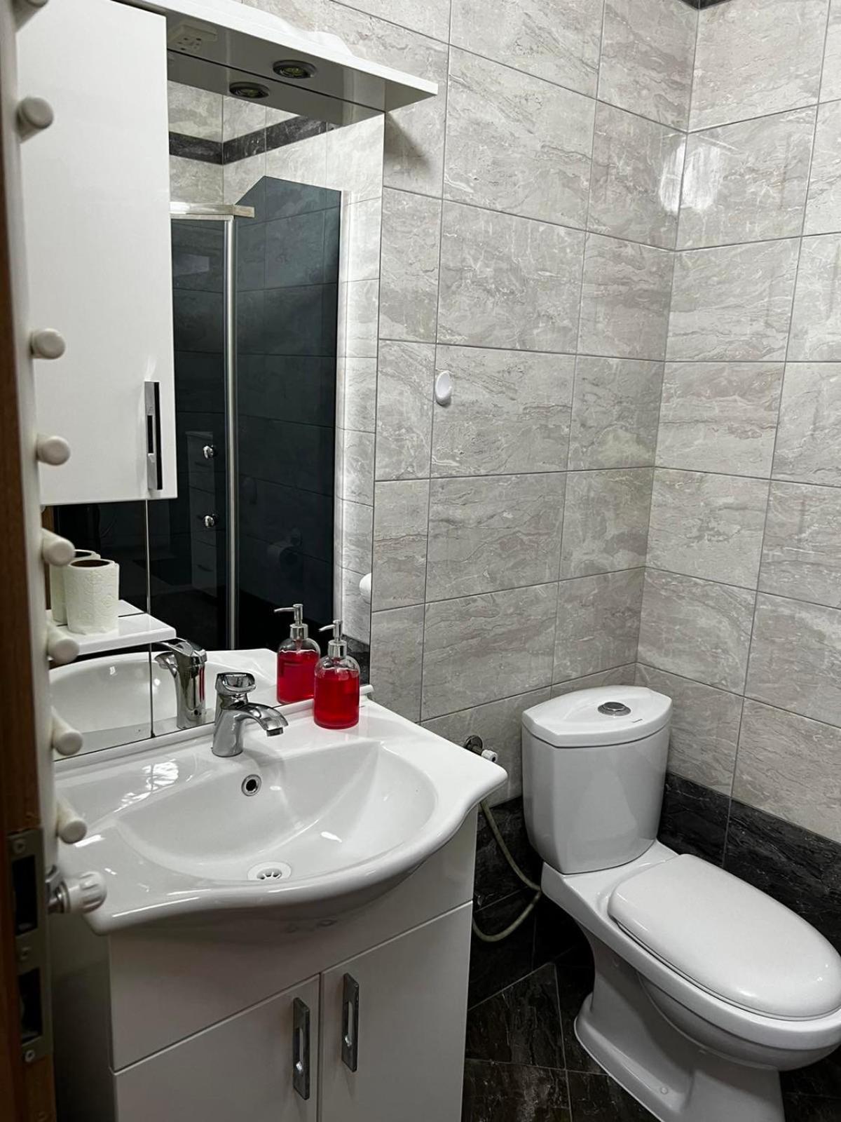 Blini Complex Apartment Prishtine Bagian luar foto