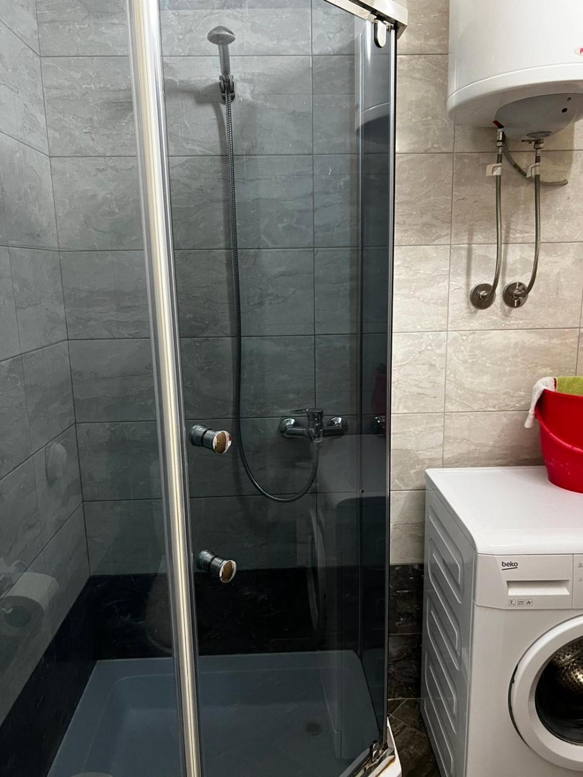 Blini Complex Apartment Prishtine Bagian luar foto